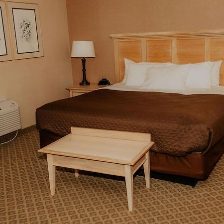 Wallace Inn Bagian luar foto