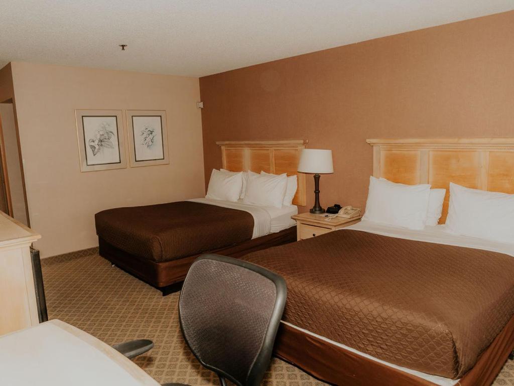 Wallace Inn Bagian luar foto