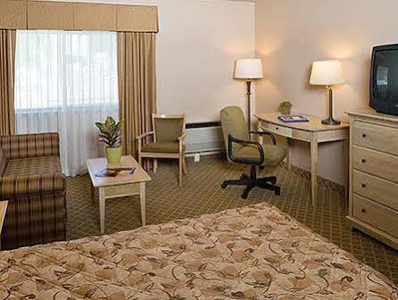 Wallace Inn Bagian luar foto